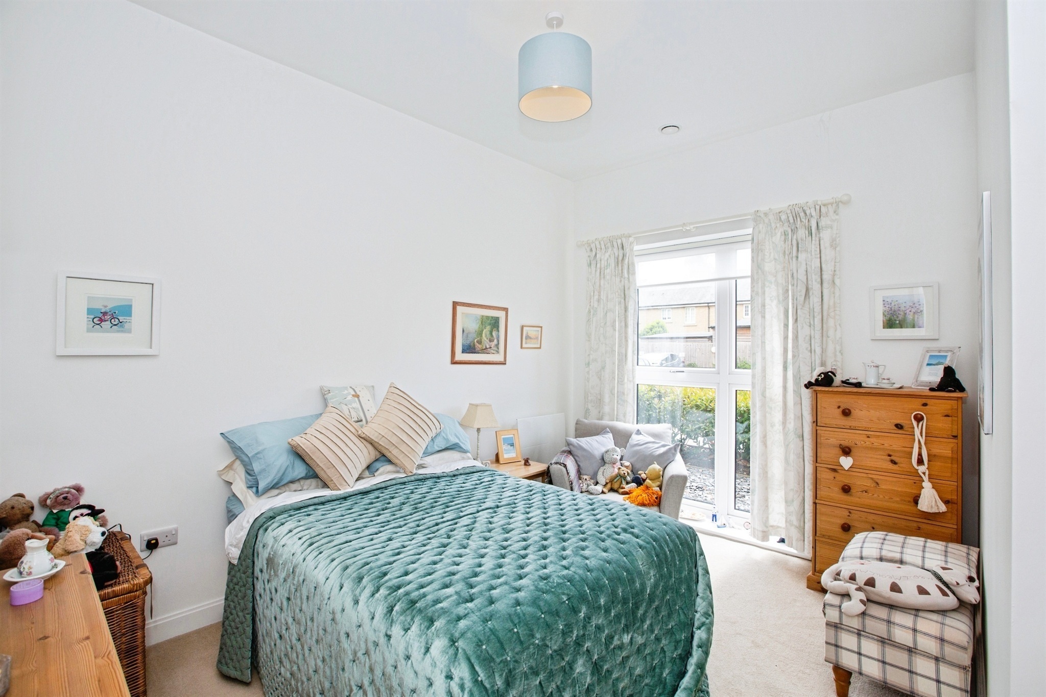 Double bedroom with walk-in wardrobe at 10 Uplands Place, Cambourne